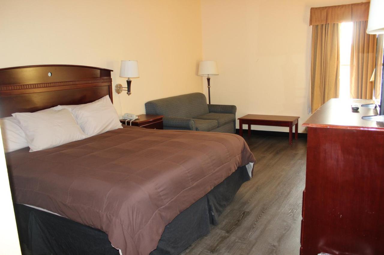 Truckerz Inn Jacksonville Bagian luar foto